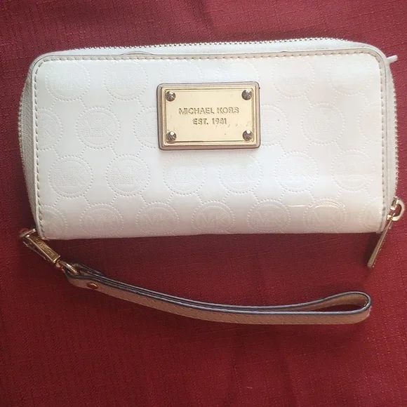 Michael Kors White Mk Logo Zipper Wallet Clutch with Gold Accents - Picture 2 of 12